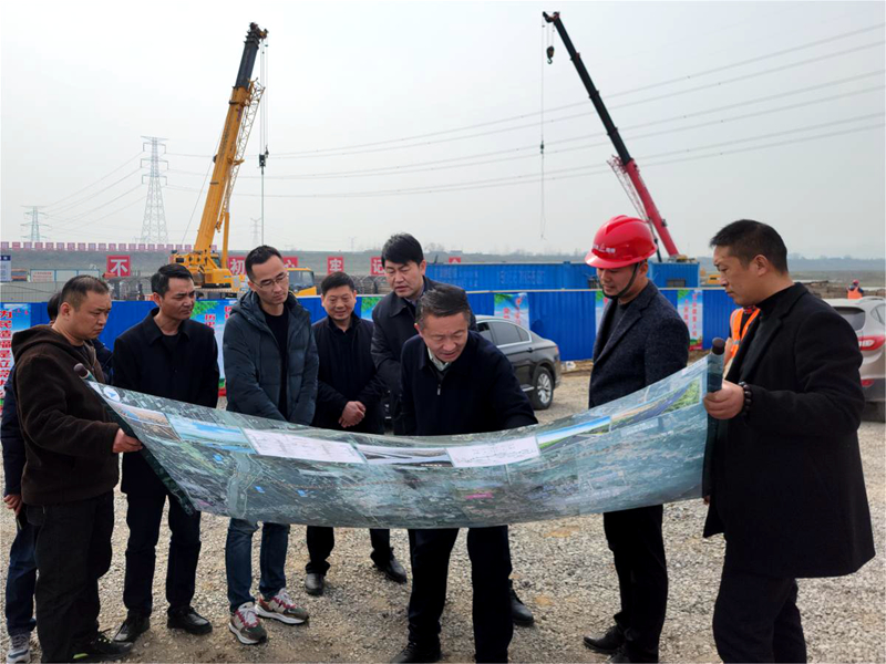 唐杰赴S247(圍烏路)改建工程四期項目現(xiàn)場指導(dǎo)工作